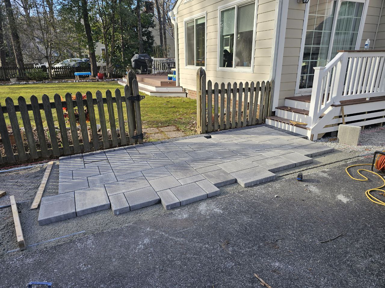 Paver Walkway — Laying Pavers