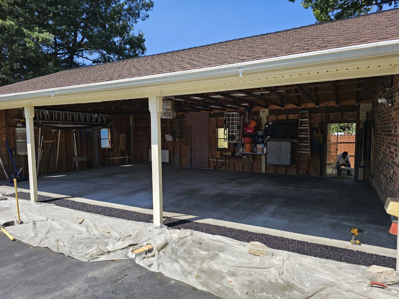 Garage Concrete Floor — Pour in Progress