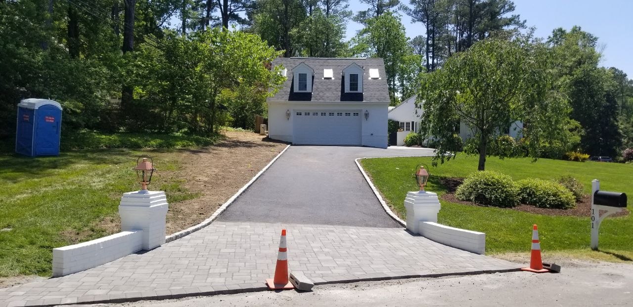 Custom Driveway with Columns & Pavers