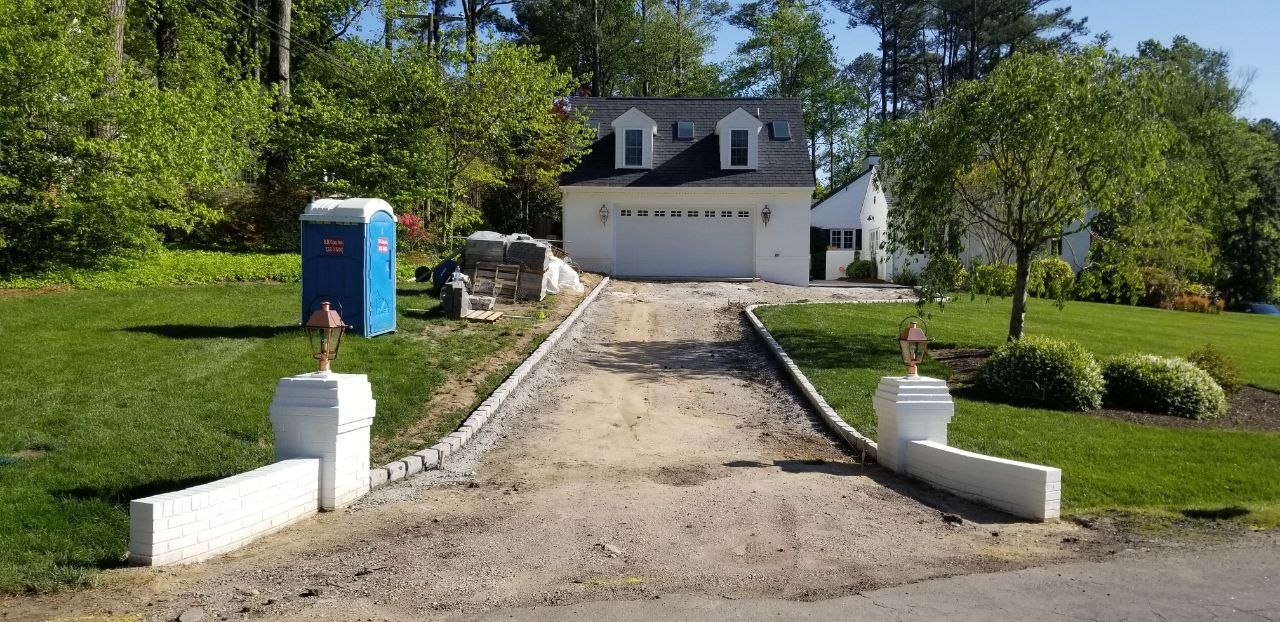 Front Entry with Columns, Pavers & Cobblestone